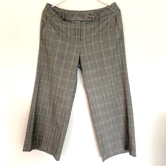 WHBM Black & White Houndstooth Plaid Cropped Flare Trouser - Picture 1 of 4
